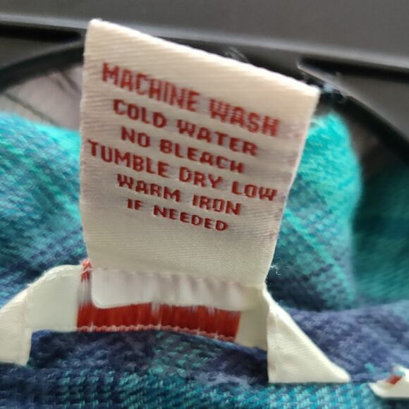 Sundance Teal and Navy Plaid Women's Top - Picture 4 of 6